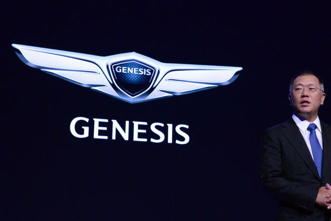 Hyundai má prémiovou značku, Genesis. Designem i technikou míří za bohatšími