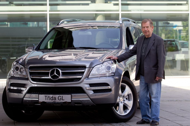 Václav Havel si koupil nový Mercedes-Benz GL 500