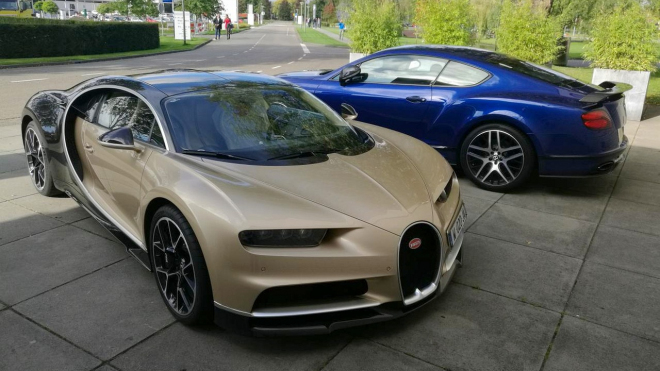 Takhle to vypadá, když k dealerovi zavítají hlavouni nej značek koncernu VW