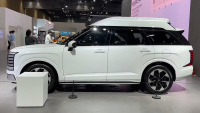 Hyundai zkusilo postavilo už druhého soupeře Rolls-Roycu. V tomto si můžete pomalu i stoupnout, hlavou narazíte jen do prvku, který právě Rollsy proslavily