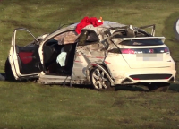 Schwedenkreuz neposílá na střechu jen Mégany RS, v neděli „zrušil” i Hondu (video)