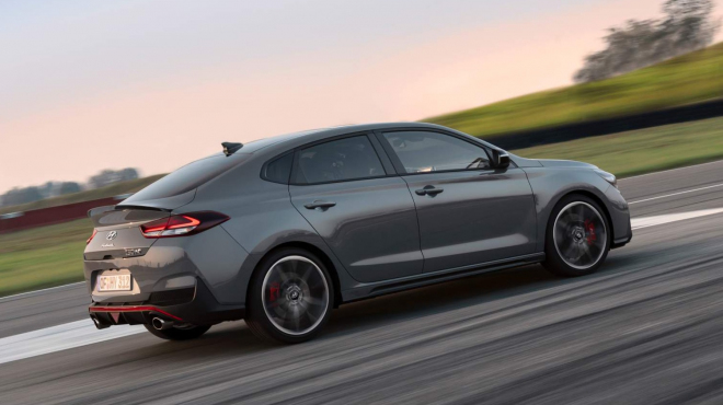 Korejci odhalili svou Škodu Octavia RS. Má 1 341 litrů v kufru a 275 koní po kapotou