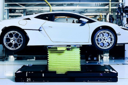 Test odhalil skutečnou hmotnost nového sporťáku Lamborghini. To, za co nám firma spílala, byl ještě optimismus