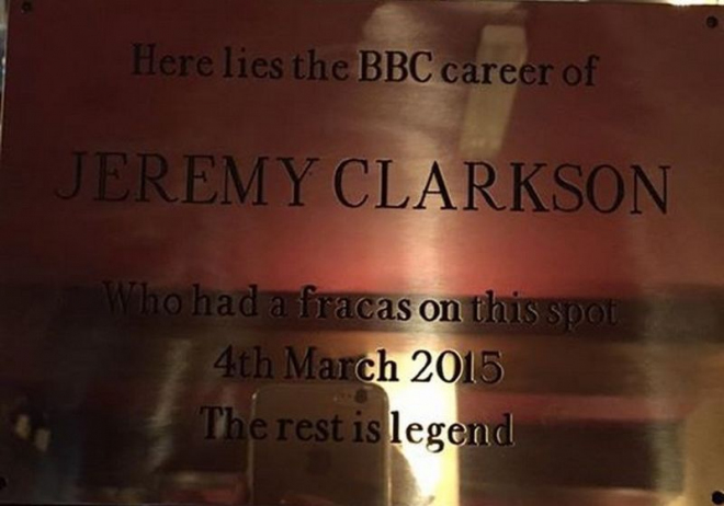 Clarskonova kariéra v Top Gearu má svůj „náhrobní kámen”, na onom místě