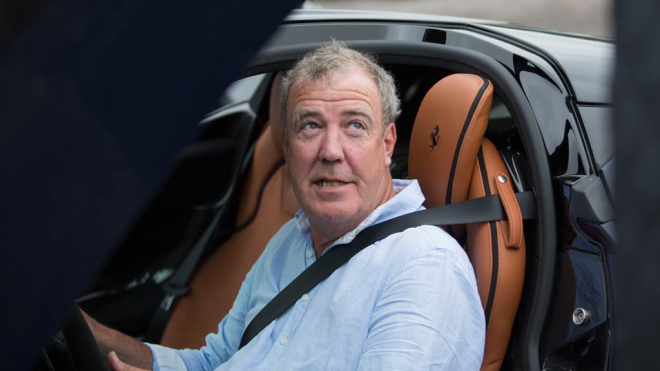 BBC před Clarksonem zamkla kancelář, aby si neodnesl ani malý suvenýr