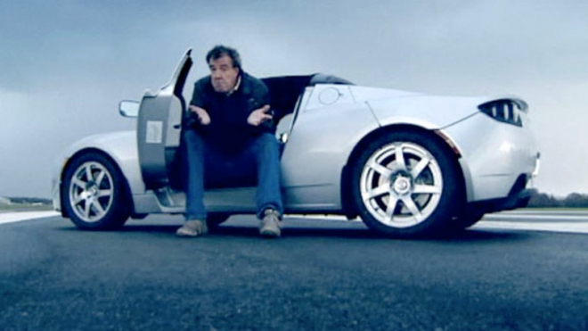 Jeremy Clarkson nemá ponětí, jak fungují elektromobily. Přesto je kritizuje