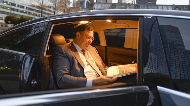 Jakým autem jezdí v soukromí šéf ropného gigantu Total? Asi budete překvapeni