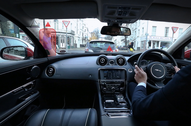 Jaguar Land Rover ukázal „průhledné“ sloupky, říká jím Virtual Urban Windscreen