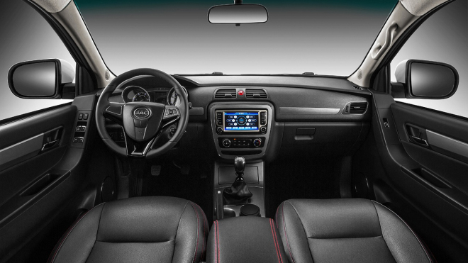 Podívejte se, co teď Číňané nabízí v Evropě levněji než základní Škodu Karoq