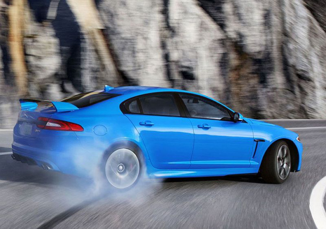 Jaguar XFR-S 2013: špičkové XF jede až 300 km/h, na stovku zrychlí za 4,4 s