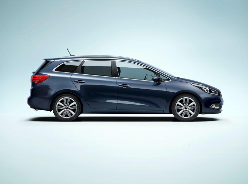 Kia_cee__d_SW_2012_03_800_600.jpg