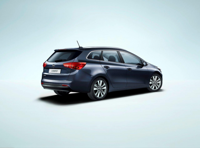 Kia_cee__d_SW_2012_04_800_600.jpg
