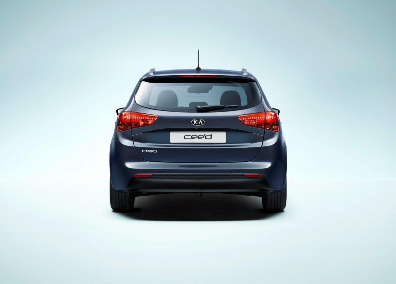 Kia_cee__d_SW_2012_05_800_600.jpg