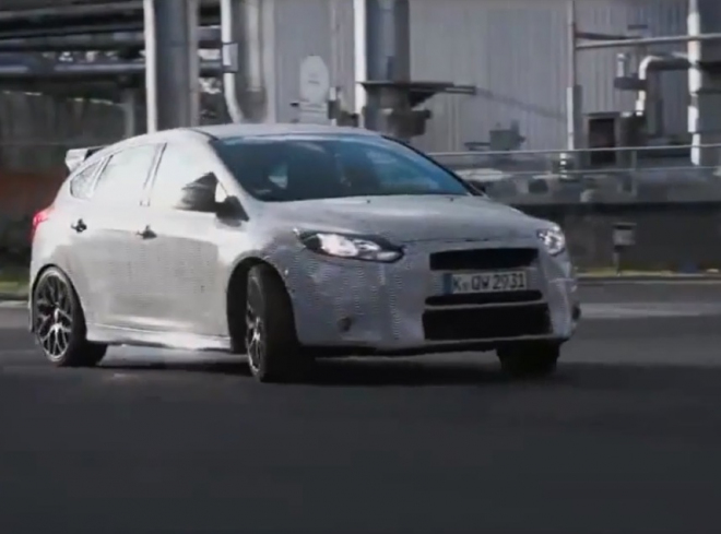 Ken Block prohnal nový Focus RS továrnou Fordu v Kolíně nad Rýnem (video)