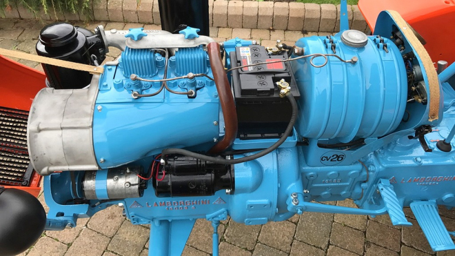 Toto je Lamborghini, které si konečně můžete dovolit. S dieselem levně i pojede