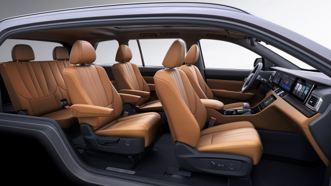 Číňané ohromili novým SUV. Vzhledem připomene Škodu, kabinou překonává vše