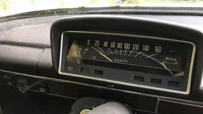 Někdo nechal v Západním Německu před 40 léty stát Ladu. Našli ji s 33 najetými km