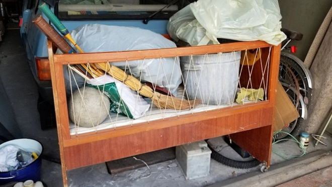 V Rusku otevřeli léta nepoužívanou garáž. Podívejte se, co našli za horou harampádí