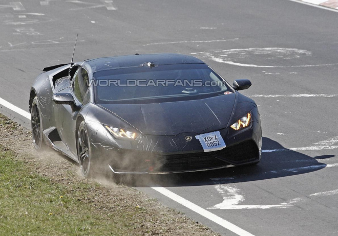 Lamborghini Huracán došel na Ringu benzin, BMW i8 dojelo zcela (video, foto)