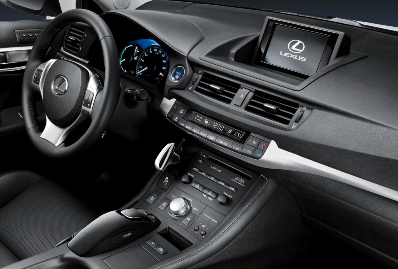 Lexus CT 200h: japonský hybridní premiant - 10 - lexus ct200h predstaveni 12