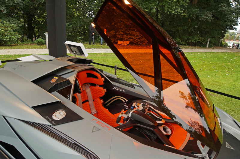 Lamborghini_Egoista_Schloss_Bensberg_Classics_Lamborginih_02_800_600.jpg