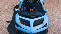 Nejnovější Lamborghini je auto doslova bez střechy a většiny bočních oken, z ceny 150 milionů Kč byste to asi nehádali
