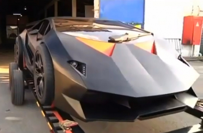 Kyrgyzská replika Lamborghini Sesto Elemento: z Volva to jde hůř (videa)