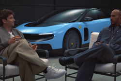 Lewis Hamilton a Charles Leclerc dostali šanci zesměšnit se adorováním prvního elektrického Ferrari. Nezklamali
