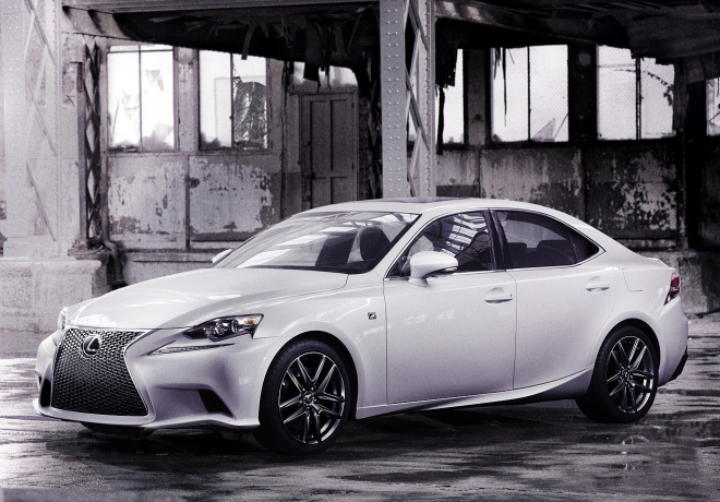 Lexus IS 2013: nová japonská „trojka“ je oficiálně venku