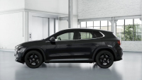 Jediný lak, obří kus laciného plastu uvnitř, &bdquo;gumový&rdquo; volant. Nový Mercedes GLA v základu za 1,1 milionu Kč je ztělesněním naleštěné bídy