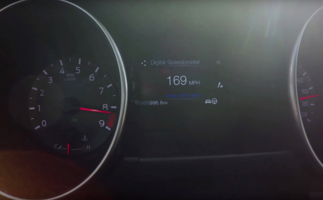 Podívejte se, jak se Ford Mustang GT350R s točivou V8 rozjede na 272 km/h (video)
