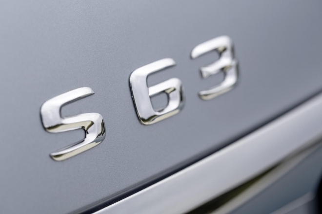 Éra 5,5 V8 biturbo v S 63 AMG nekončí, přijde i S-Model s více než 600 koňmi