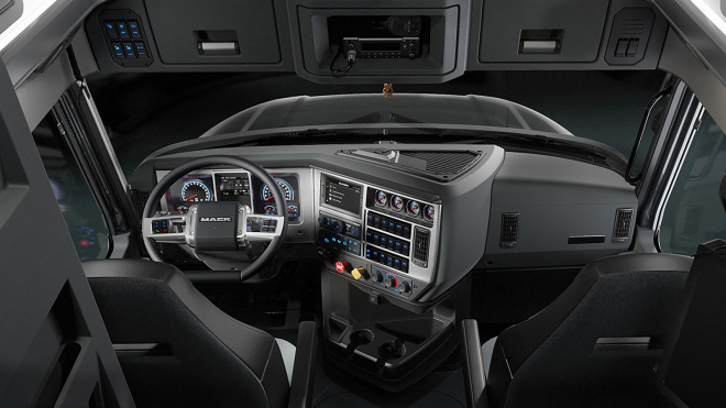 Tohle je nový tahač, který má konkurovat luxusnímu Volvu. Uvnitř vozí doslova vše