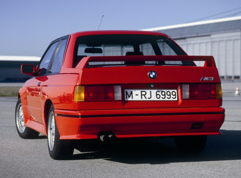 BMW M3 slaví 25 let: historie legendy - 2 - M305