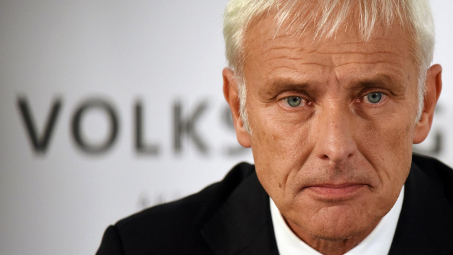 VW vyhodil svého šéfa, Müller ve vedení končí. Na cestu ale dostal královskou penzi