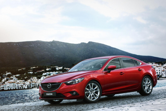 Nová Mazda 6 2013 zná všechny české ceny, turbodiesely začínají na 600 000 Kč