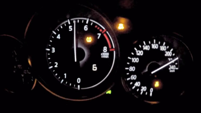 Nová Mazda MX-5 2,0 ve zrychlení z 0 na 220 km/h překvapuje dynamikou (video)