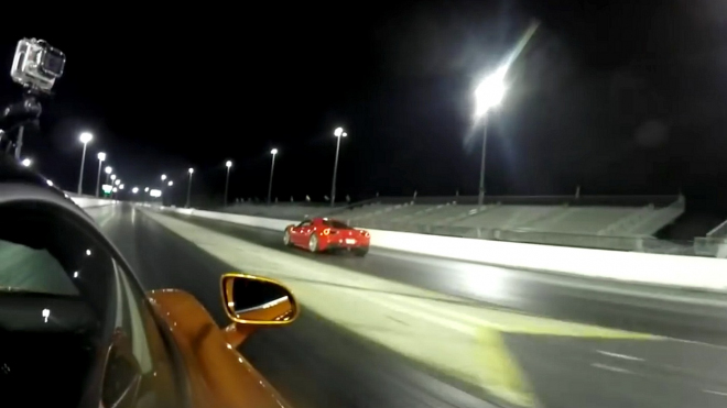 Souboj srovnatelných sporťáků Ferrari a McLarenu skončil velkým překvapením