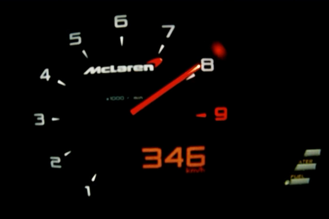 McLaren MP4-12C Spider v akci: podívejte se, jak zrychluje z 0 na 346 km/h (video)
