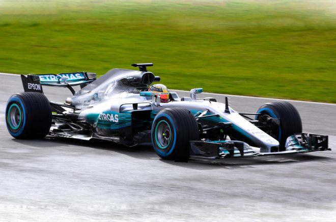 Mercedes ukázal největšího favorita Formule 1 sezóny 2017, monopost W08