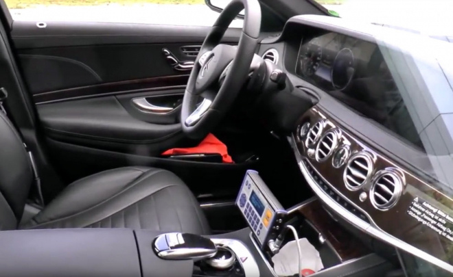 Mercedes S 2017: interiér faceliftované verze natočen bez maskování (videa)