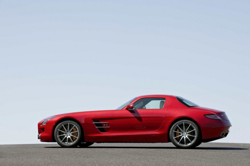 Mercedes-Benz SLS AMG Gullwing: představení takřka oficiální - 20 - Mercedes_Benz_SLS_AMG_predstaveni_21