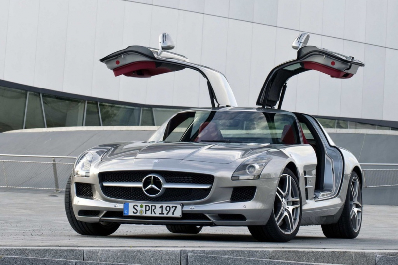 Mercedes-Benz SLS AMG Gullwing: představení takřka oficiální - 34 -