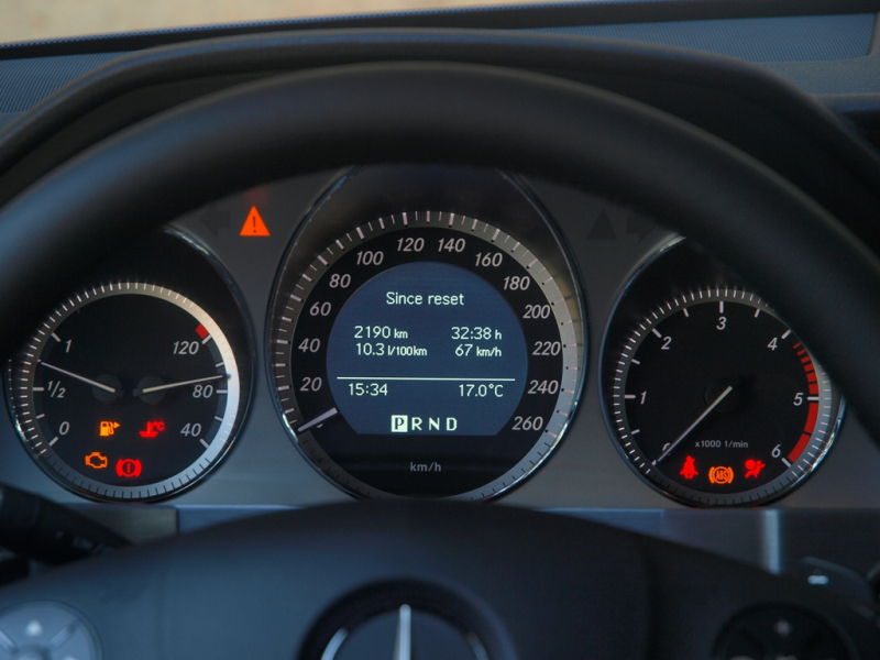 Test Mercedes-Benz GLK 320 CDI: hvězdné SUV - 10 - mercedes_benz_glk_test2008_29