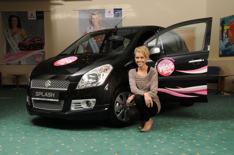 České Miss Jitka Válková a Veronika Machová jezdí vozy Suzuki  - 9 -