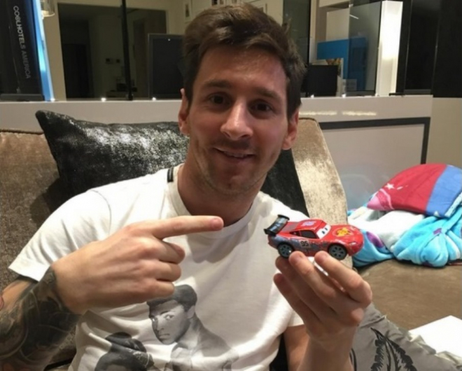 Lionel Messi asi nejdražší Ferrari světa nekoupil. „Tohle je moje nové auto,” říká (foto)