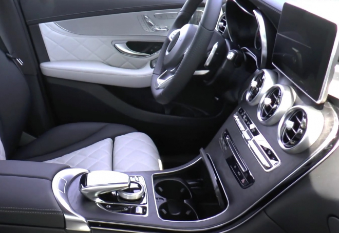 Mercedes GLC: interiér natočen bez maskování, třídu C kopíruje do detailu (video)
