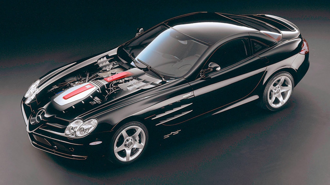 Výbava jen dekádu starého supersportu dokonale ukazuje, jak rychle se svět změnil