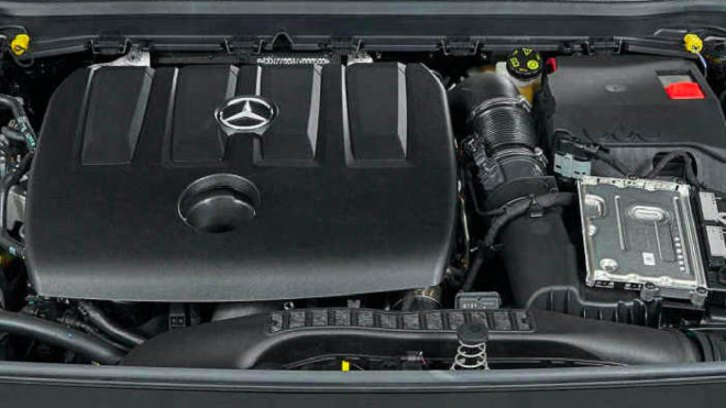 Mercedesu dál láme vaz jeho láska k dieselům, tentokrát ani nejde o jeho motory
