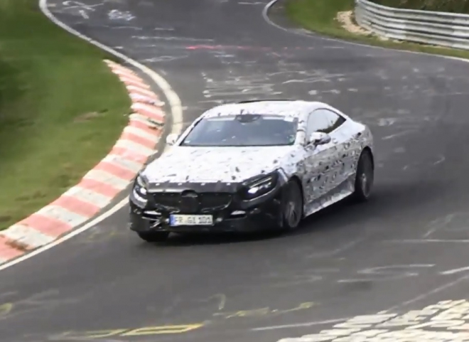 Mercedes S 63 AMG Coupe už se prohání i po Nordschleife (video)